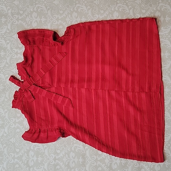 Red TieBack Top - Picture 4 of 5